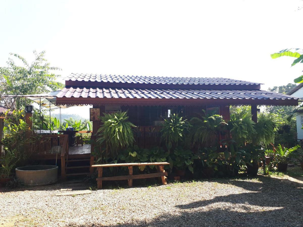 Baan Bar Cafe Hotel Mae Chaem Exterior foto